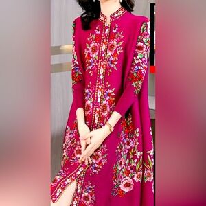 Beautiful Imported pleated dress Perfect Condition all Size, only wear once